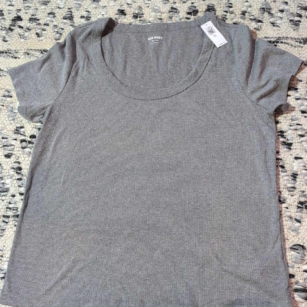 NWT Old Navy Heather Gray Short Sleeve Tee